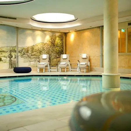 Appartementhaus Lueuevhoog Aparthotel 4*